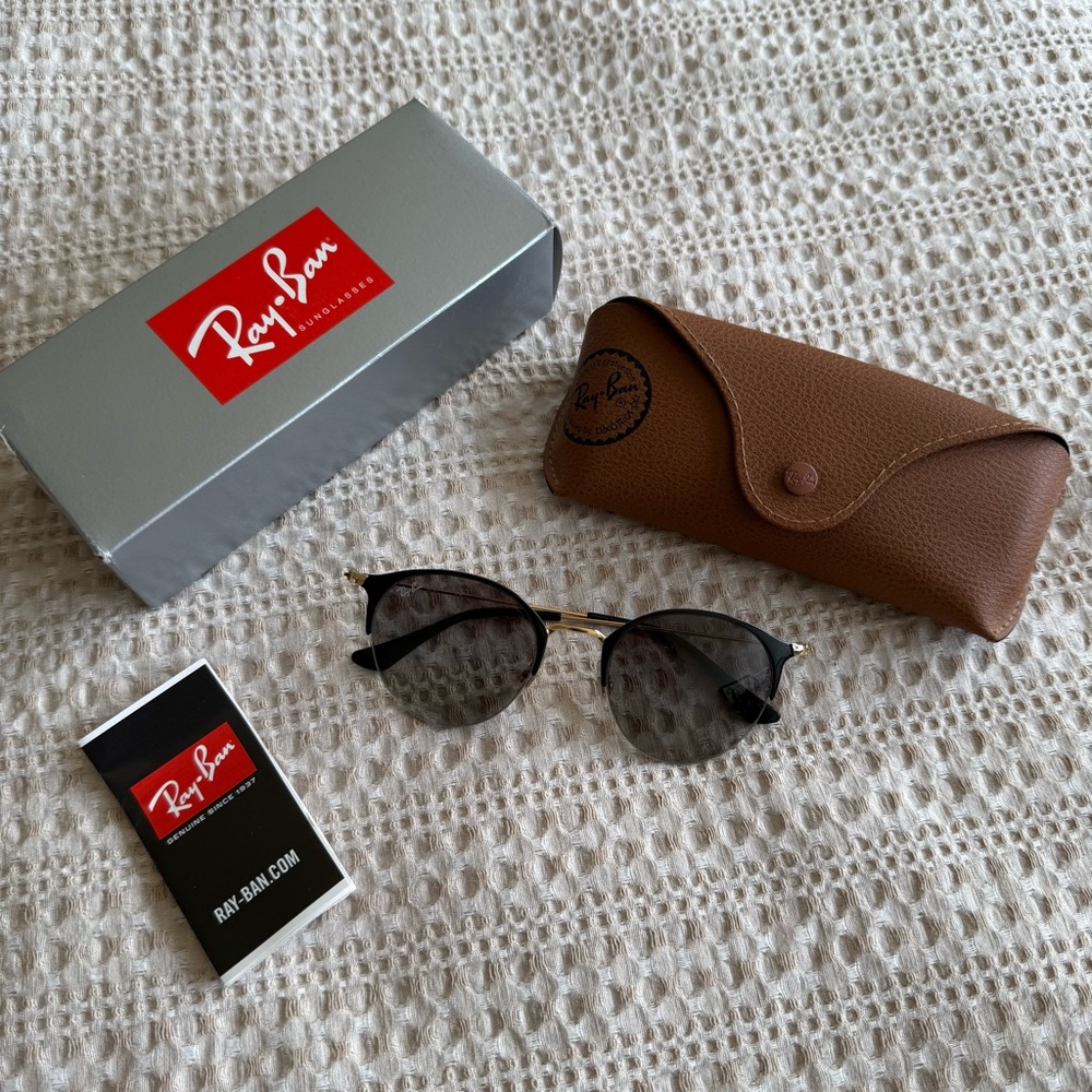 Ray-Ban Black and Gold Sunglasses with Gray Gradient